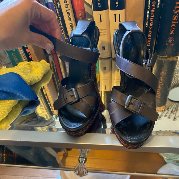 Bottega Veneta wedge authentic everything I own or sell is authentic - Picture 3 of 5